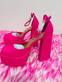 HOT PINK DESIGNER DUPE PLATFORMS