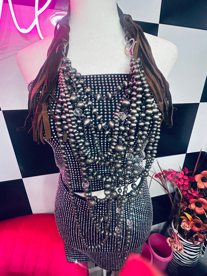 ART BY AMY STUNNER LAYERED NECKLACE W/ LEATHER AND PEARLS