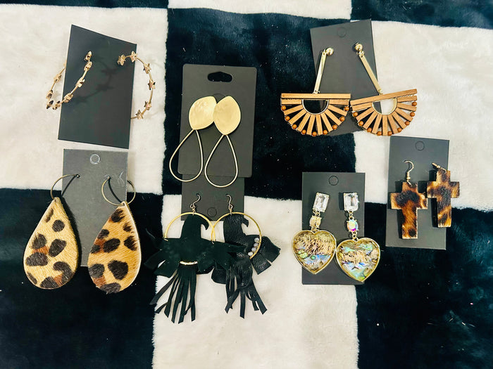 NEUTRAL EARRINGS
