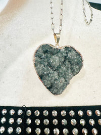 GRAY DRUZY NECKLACE.