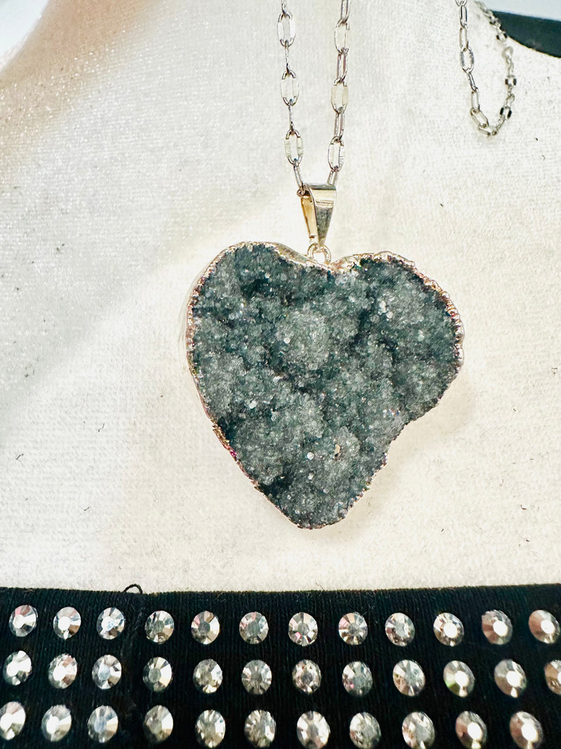 GRAY DRUZY NECKLACE.