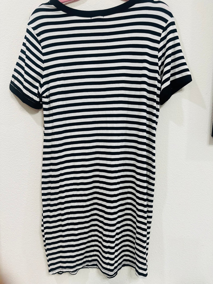 T-shirt dress