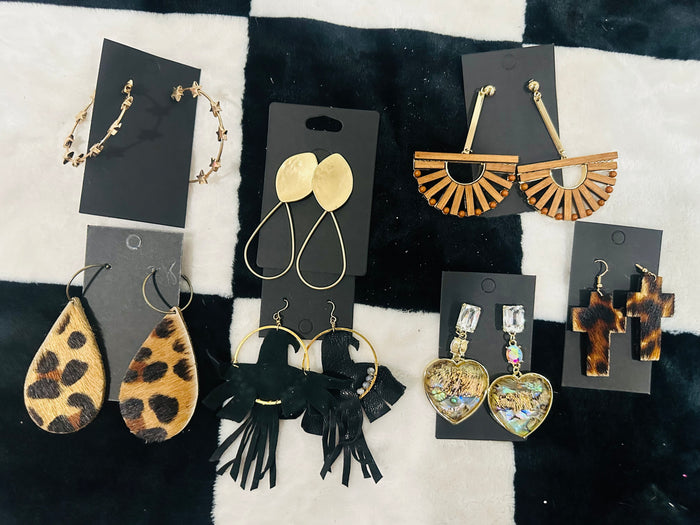 NEUTRAL EARRINGS
