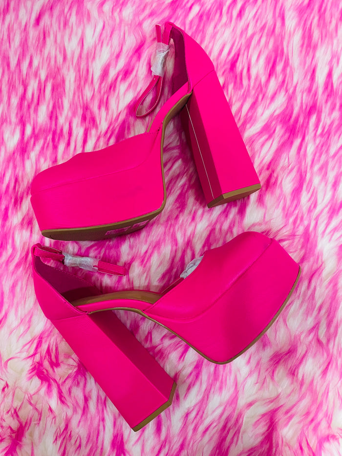 HOT PINK DESIGNER DUPE PLATFORMS