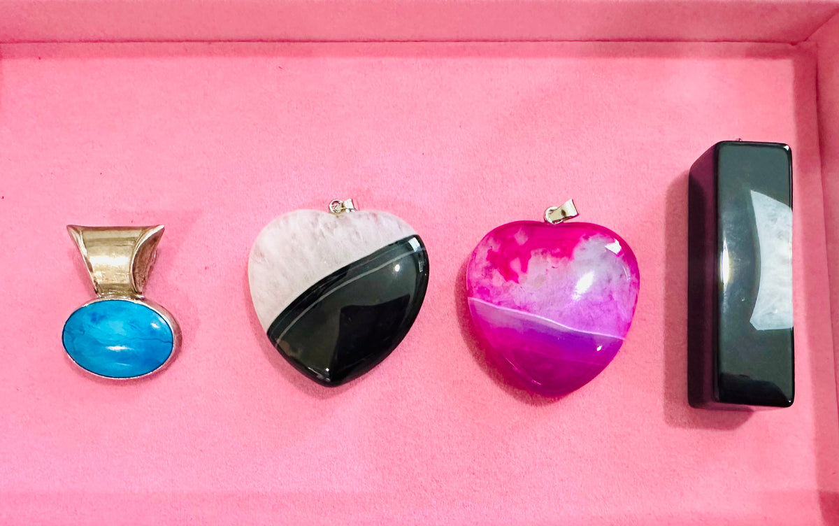AGATE PENDANTS!