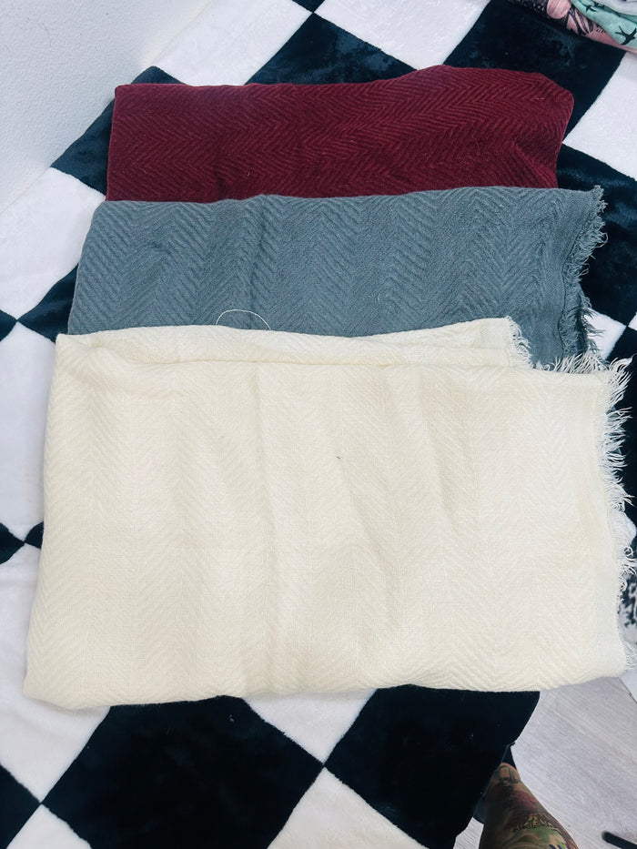 BLANKET/SCARVES