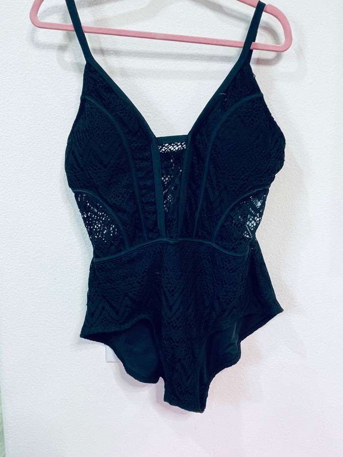 LACE BODYSUIT/SWIMSUIT