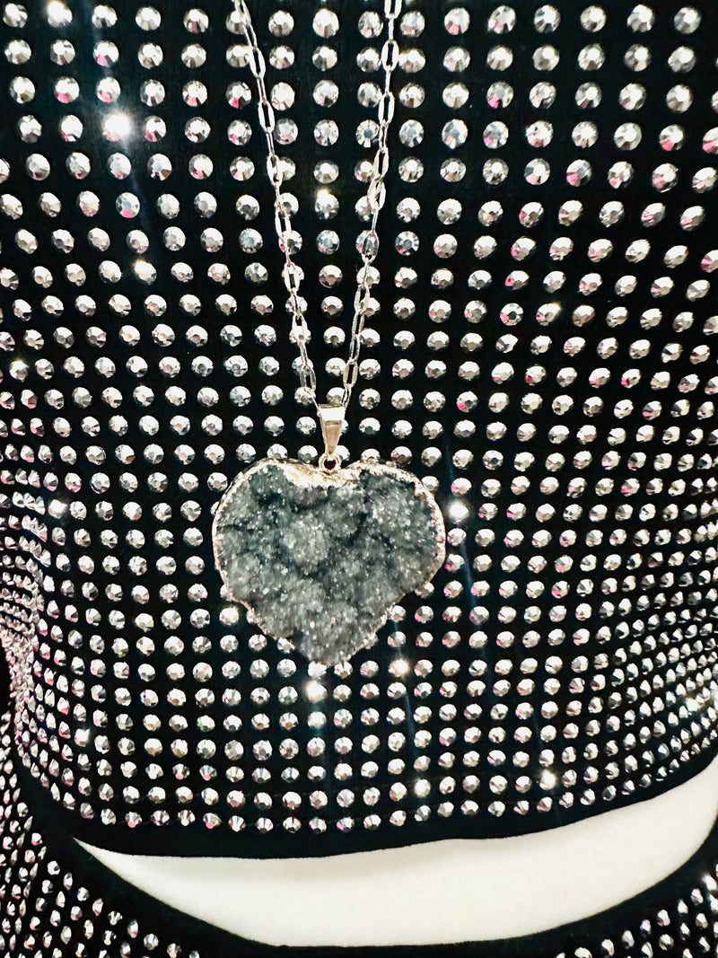 GRAY DRUZY NECKLACE.