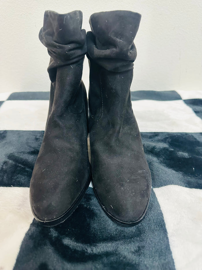 CHINESE LAUNDRY BOOTIES