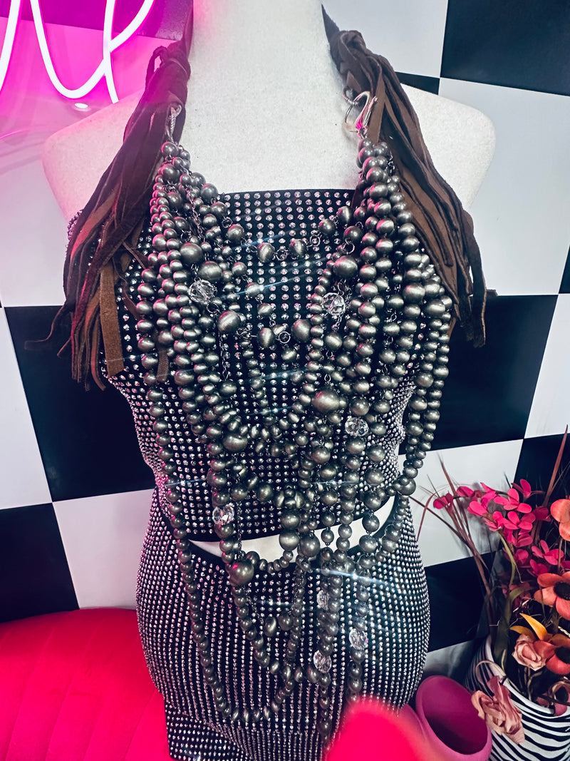 ART BY AMY STUNNER LAYERED NECKLACE W/ LEATHER AND PEARLS