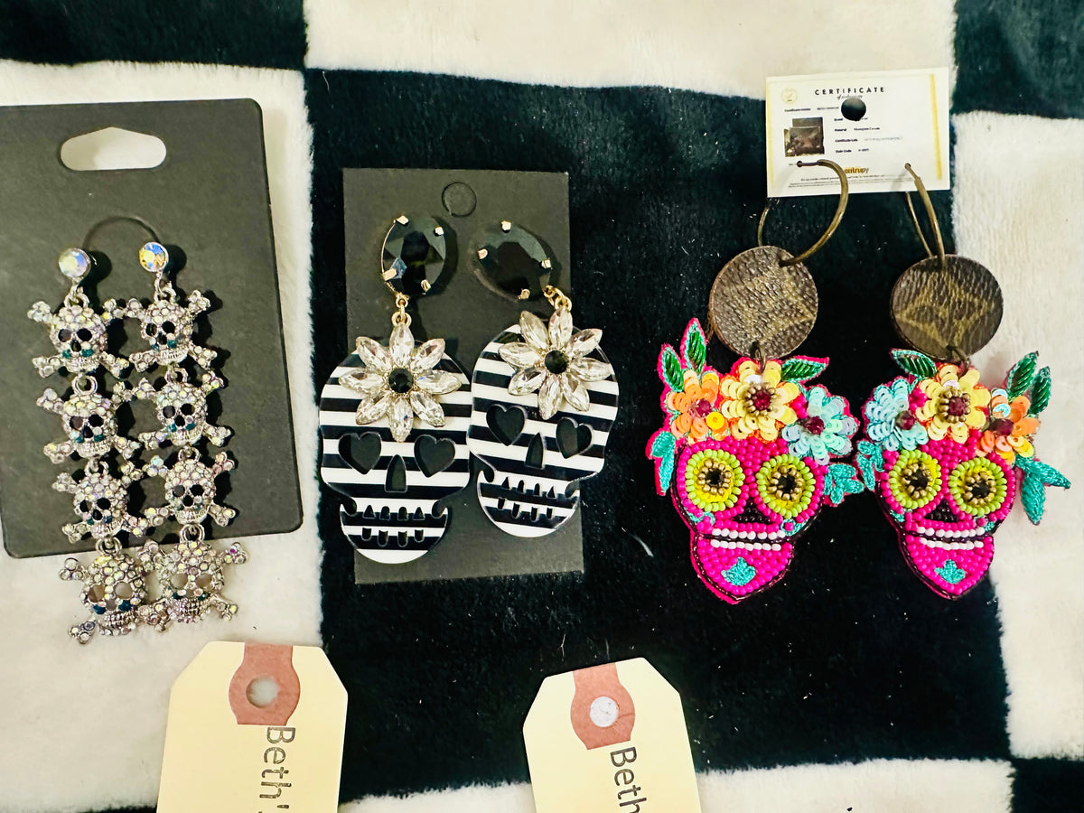 SKULL EARRINGS