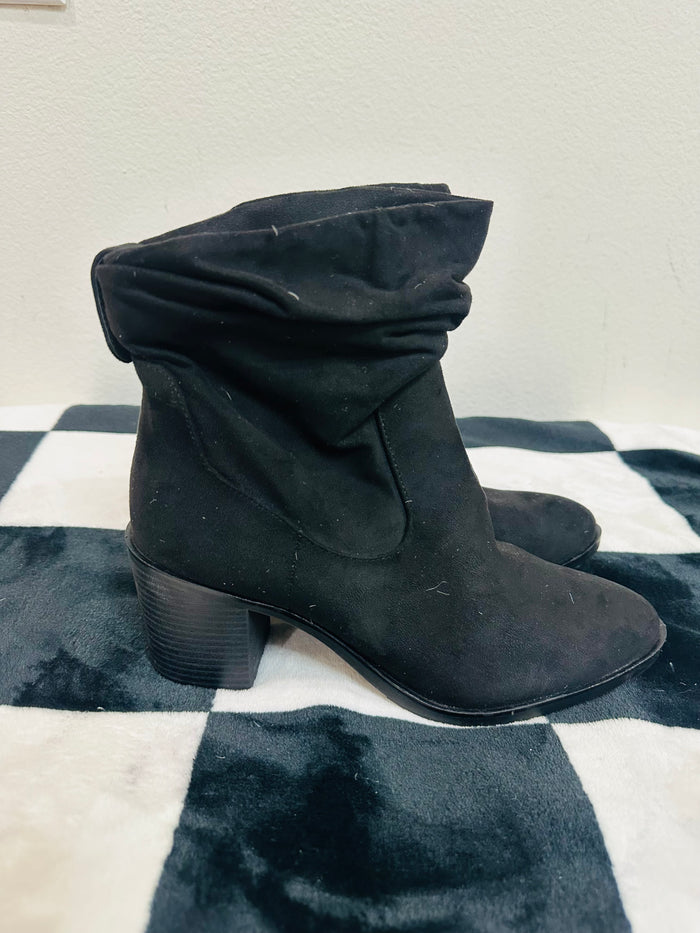 CHINESE LAUNDRY BOOTIES