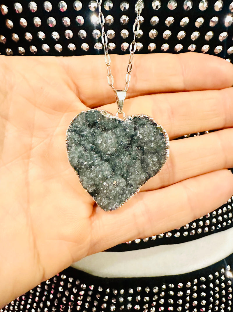 GRAY DRUZY NECKLACE.