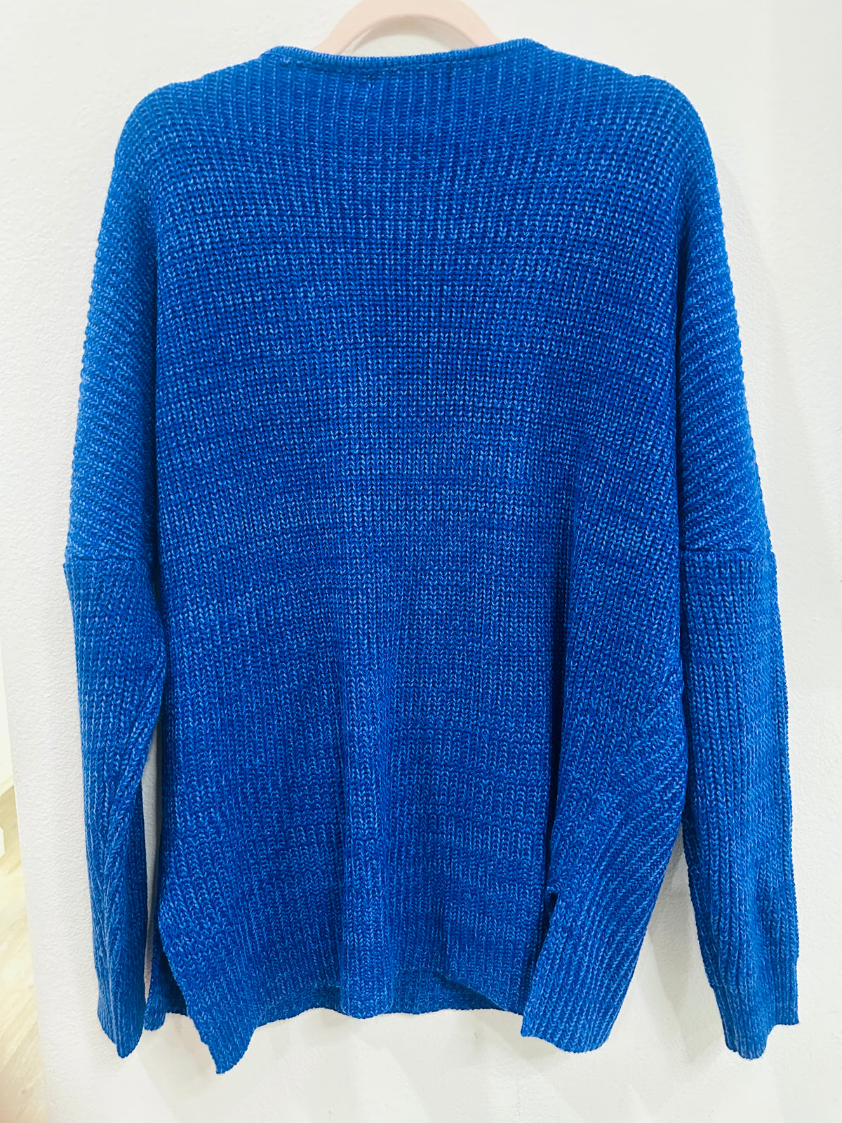 BLUE V NECK SWEATER READ DESCRIPTION!!!