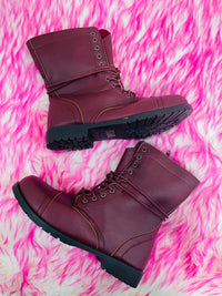 COMBAT BOOTS