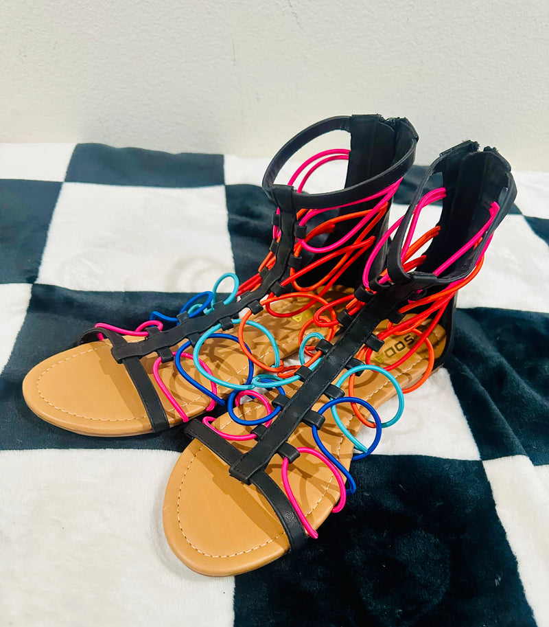 MULTI COLOR STRAP SANDALS