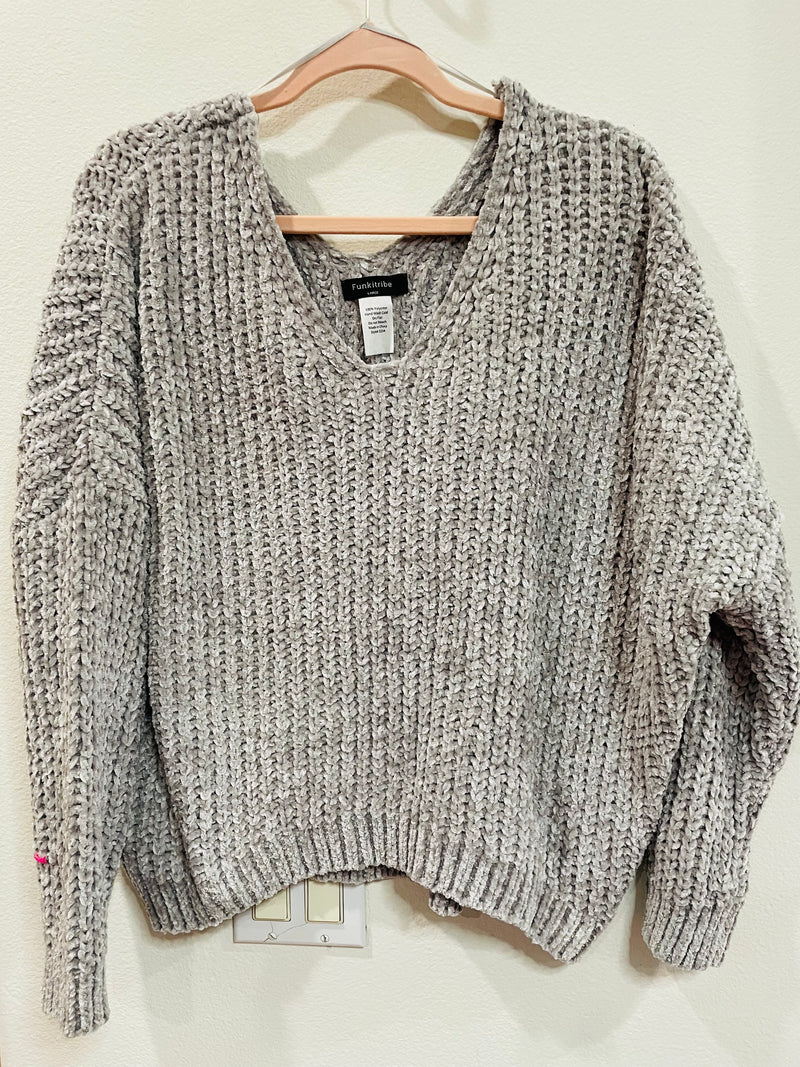 FUNKITRIBE SWEATER