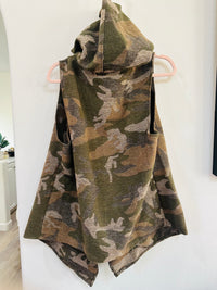 HEM & THREAD VEST