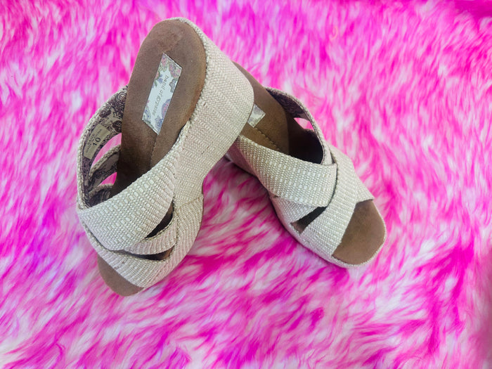 Band of gypsy wedge sandals
