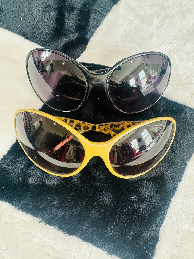 BUG OUT SUNGLASSES
