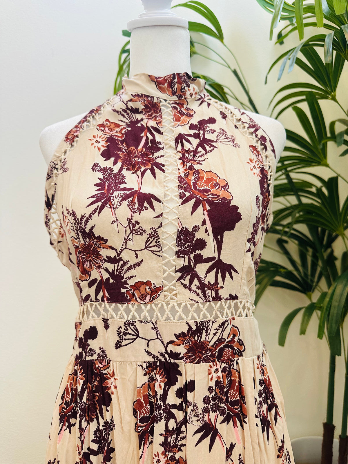 ANGIE FLORAL HALTER TOP DRESS