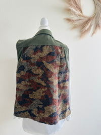 HEM AND THREAD CAMO VEST
