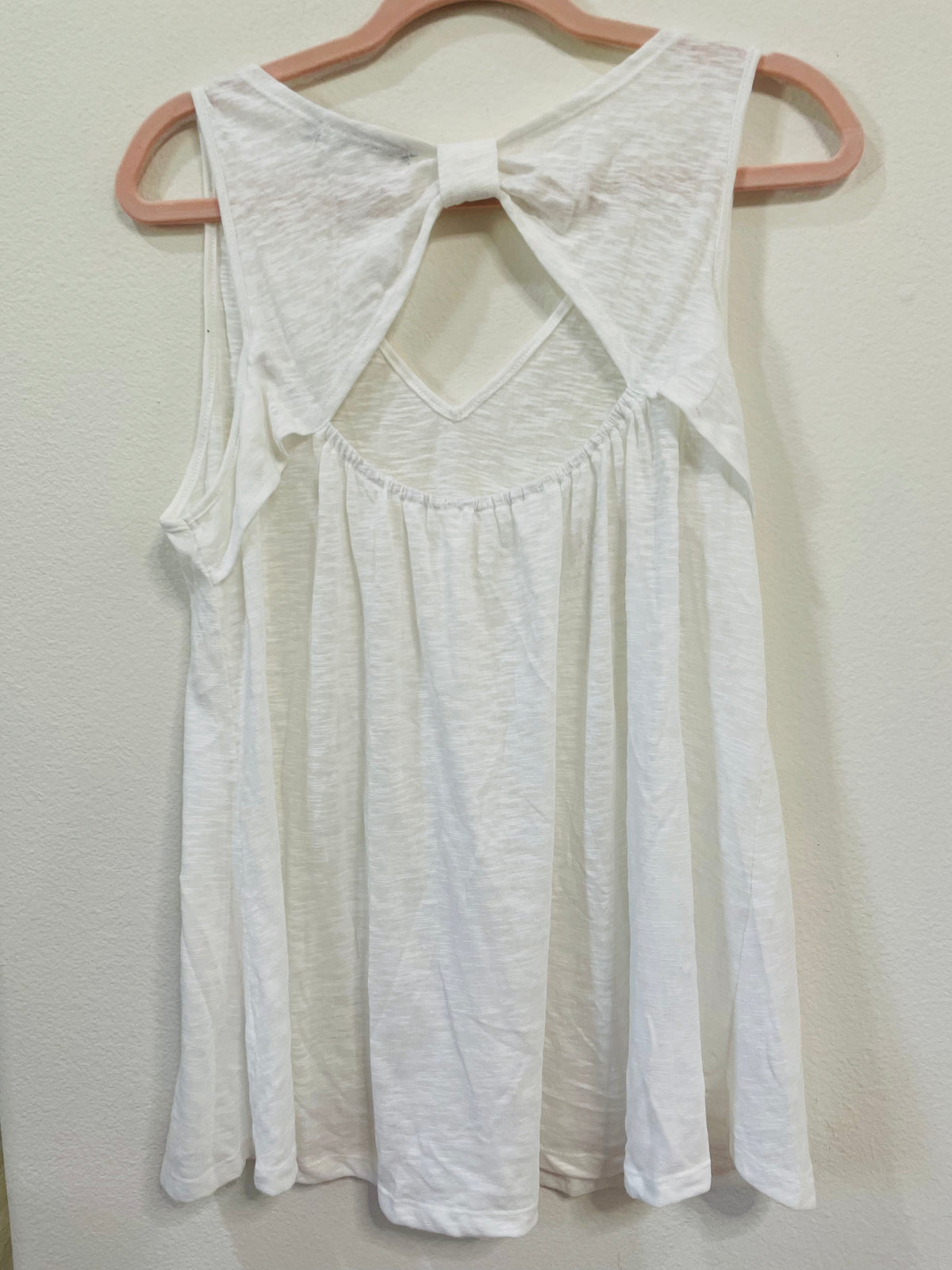 DOE & RAE TANK WOTH BOW DETAIL IN BACK