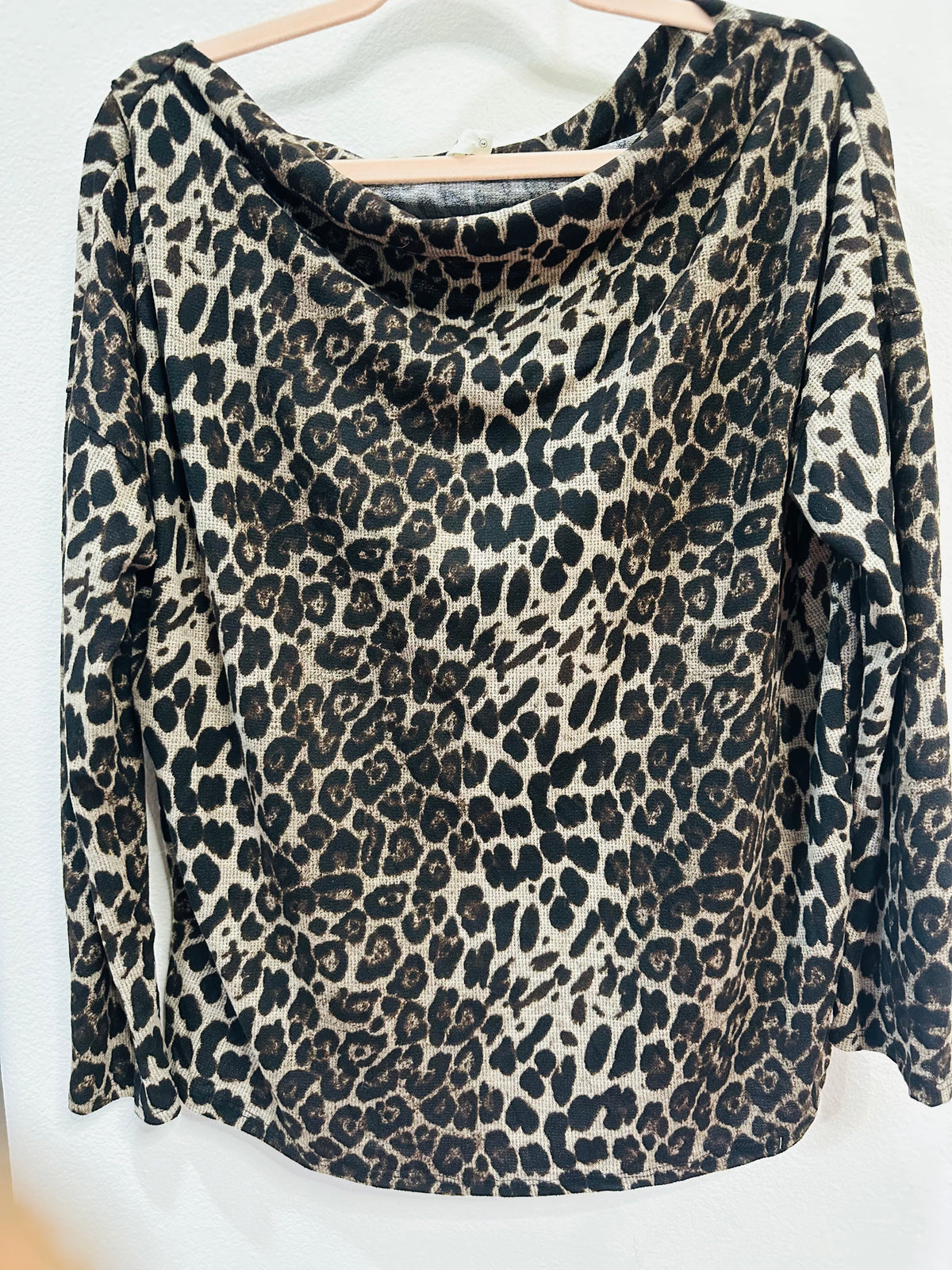 LEOPARD OFF SHOULDER TOP