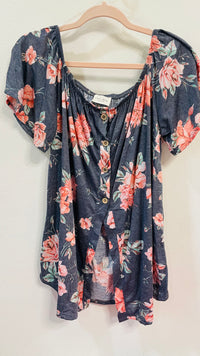 FLORAL BUTTON HALF WAY OPEN BELLY TOP