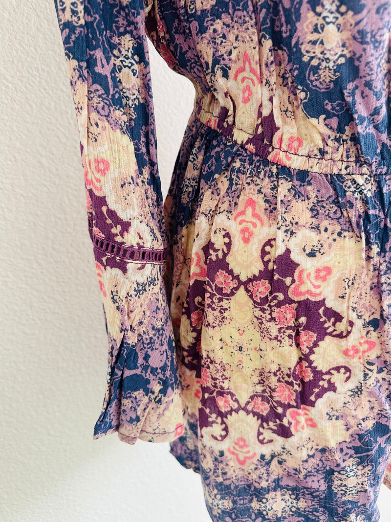 EN CREME PAISLEY ROMPER