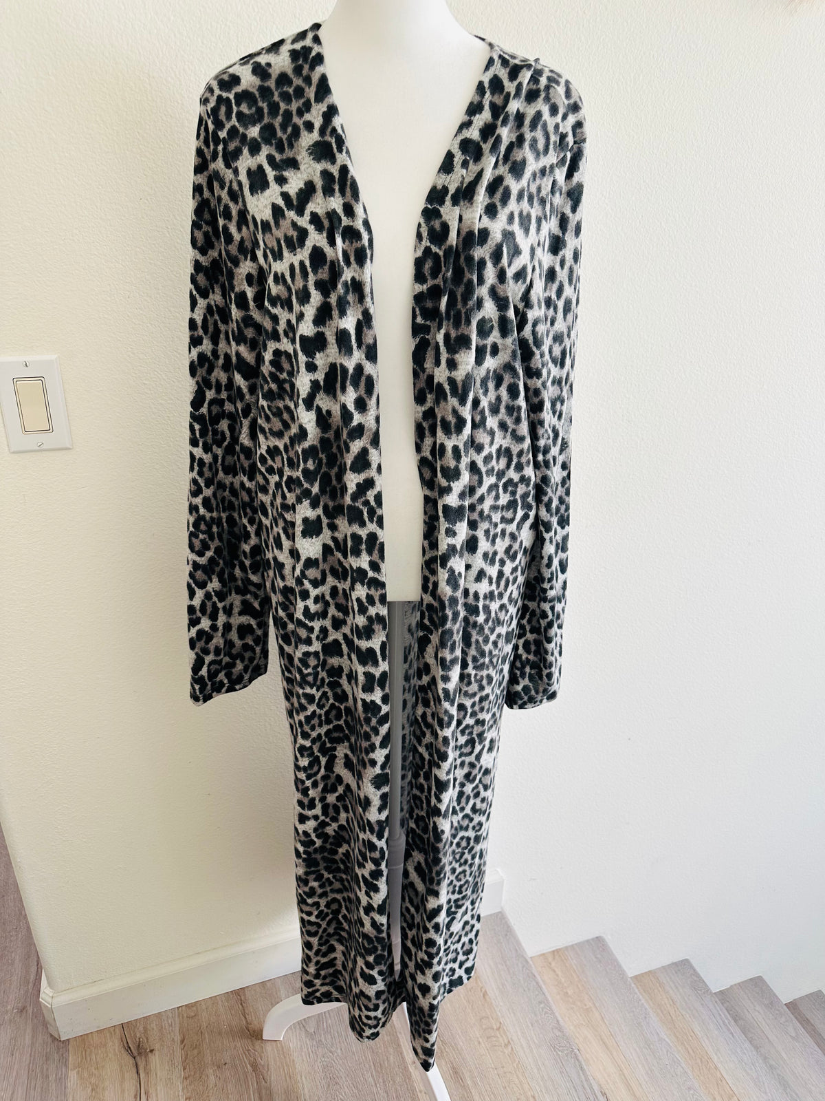 TEE FOR THE SOUL ELBOW SUEDE KIMONOS
