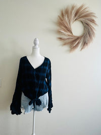 EE:SOME BLUE PLAID BELL SLEEVE WITH TIE FRONT