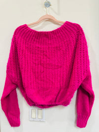 MAIN STRIP CROP SWEATERS
