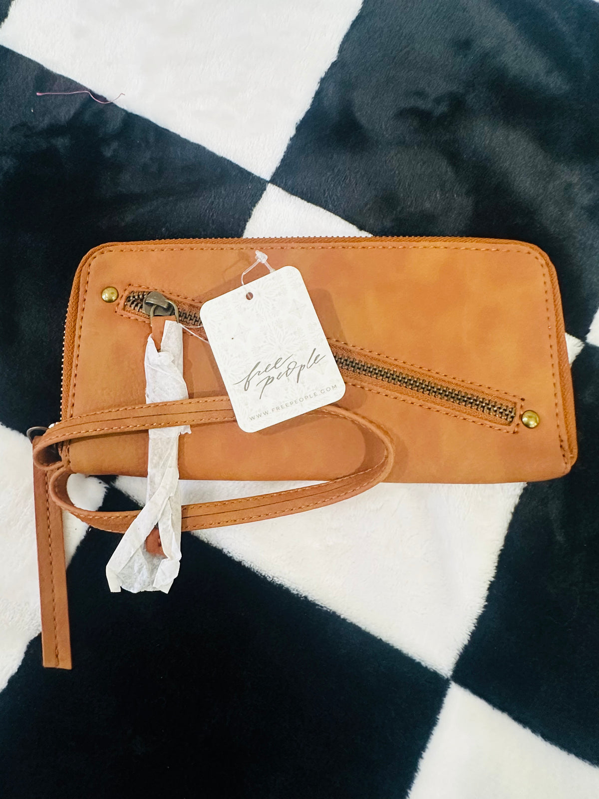 FREE PEOPLE WALLET