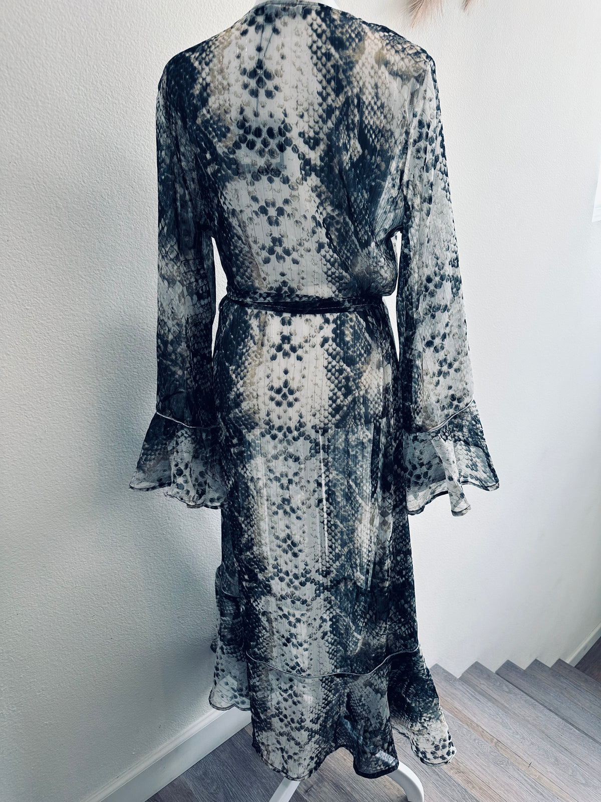AMERICA & BEYOND SNAKE SHEER TIE MINK OVERLAY
