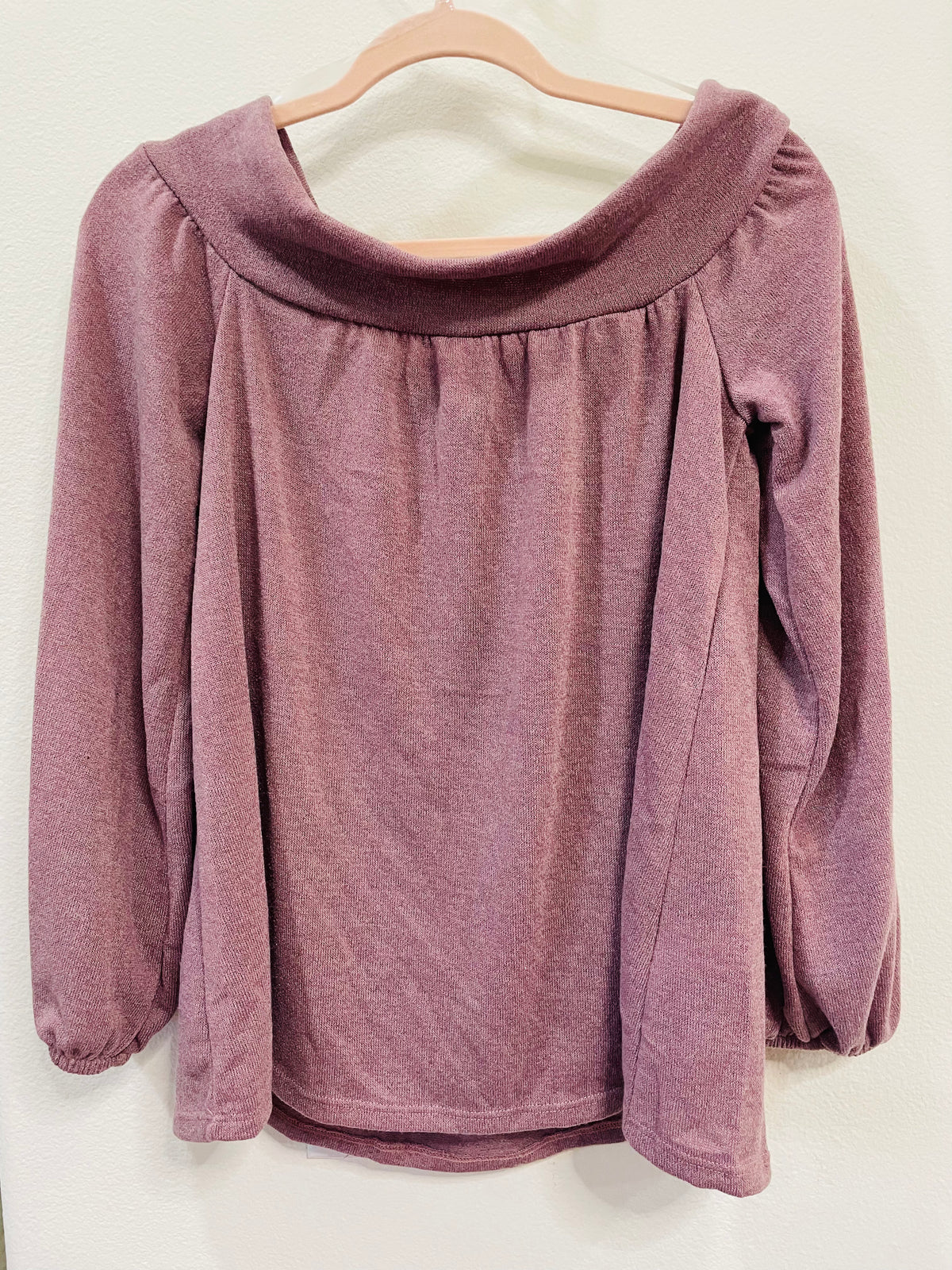 ANNABELLE OFF SHOULDER BALLOON TOP