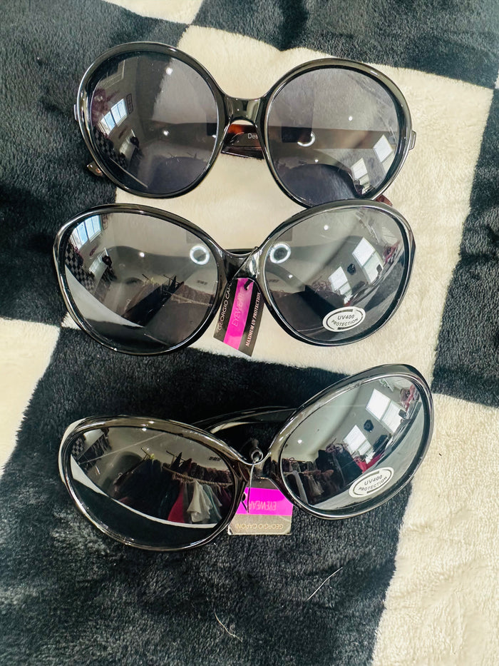 MISCELLANEOUS OVAL SUNGLASSES