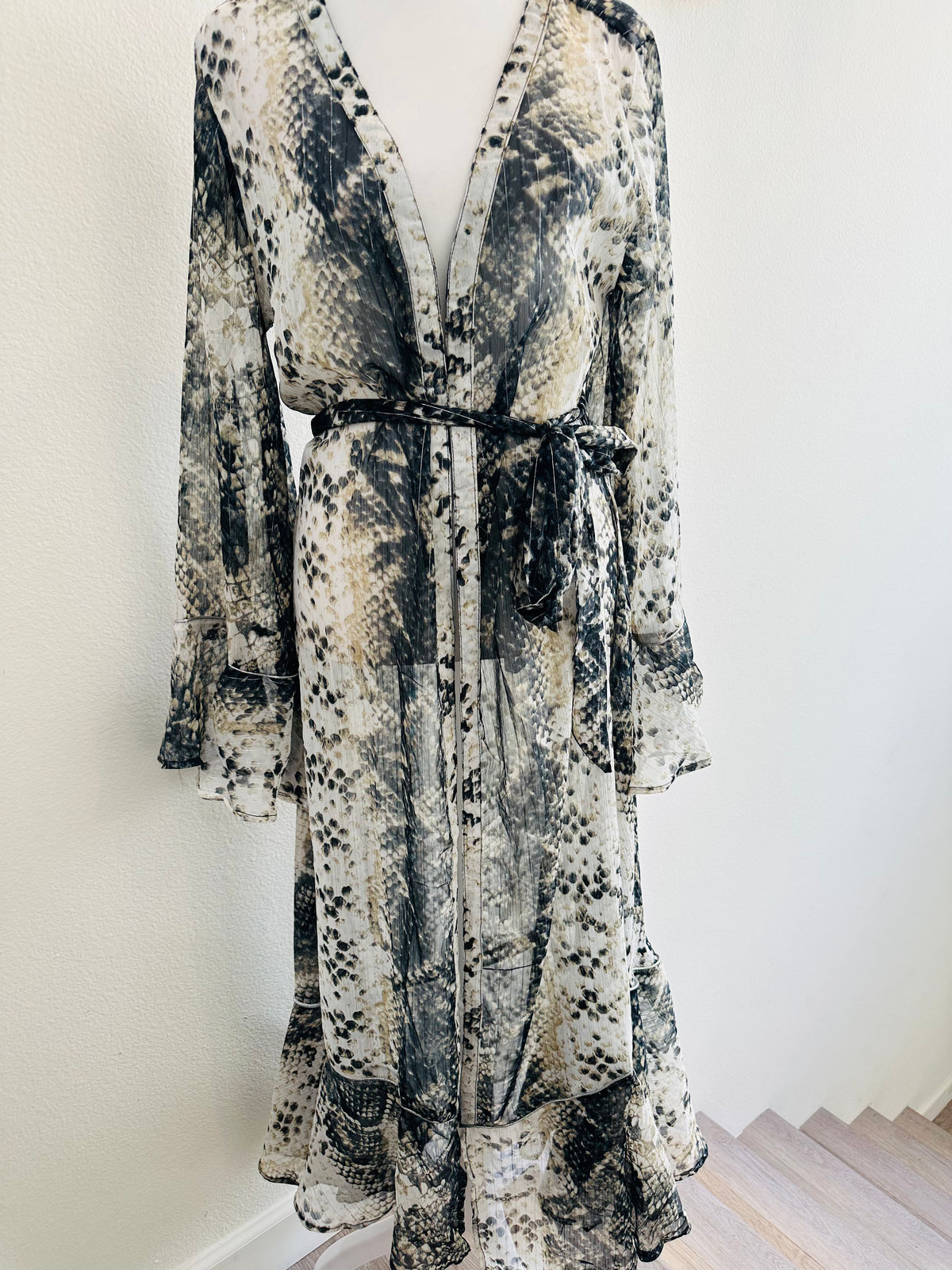 AMERICA & BEYOND SNAKE SHEER TIE MINK OVERLAY