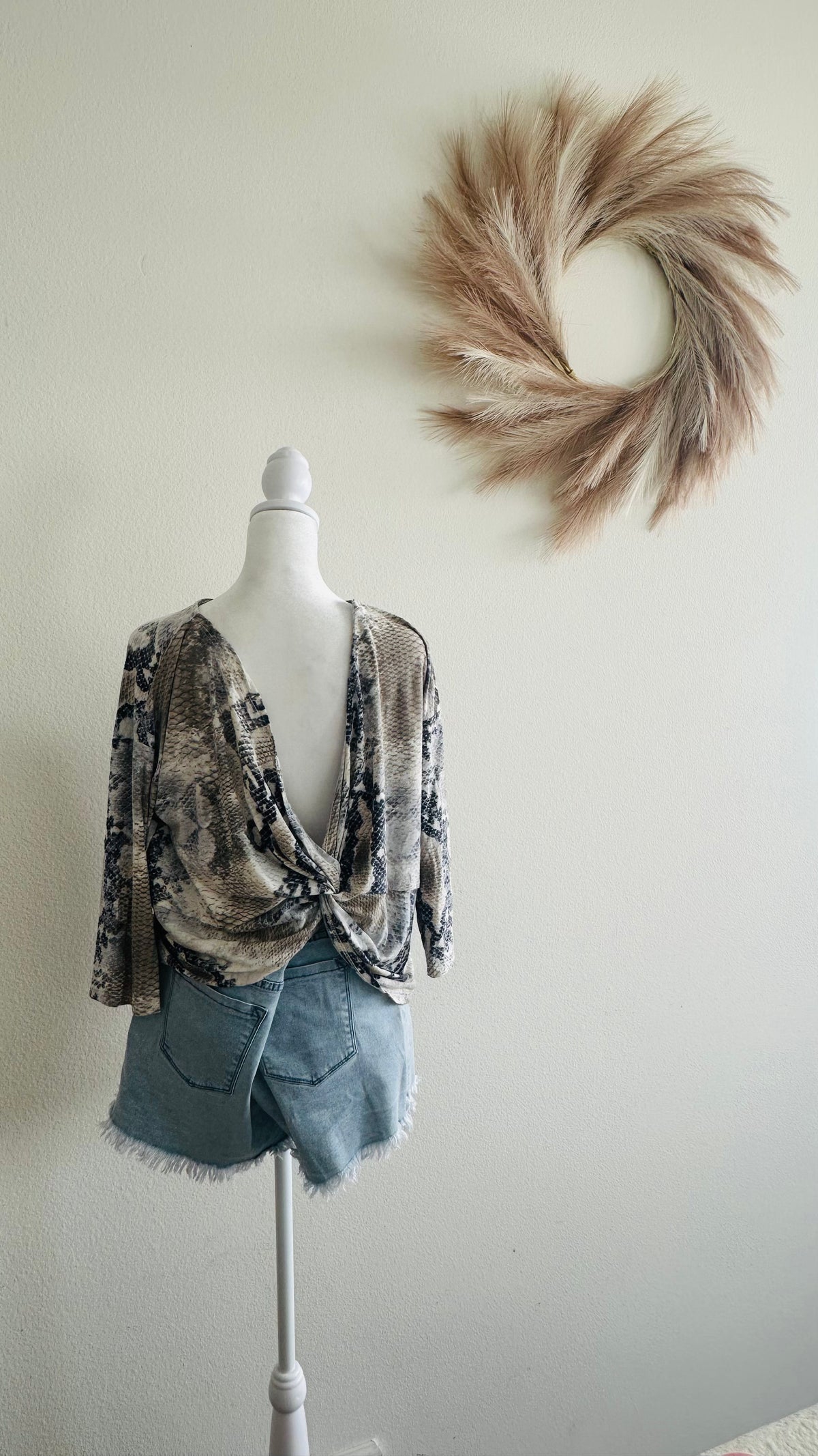 SNAKE CRISS CROSS OPEN BACK TOP