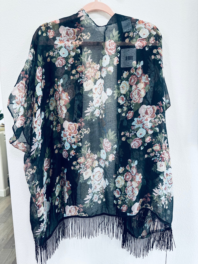 FRINGE KIMONOS