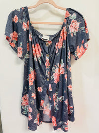FLORAL BUTTON HALF WAY OPEN BELLY TOP