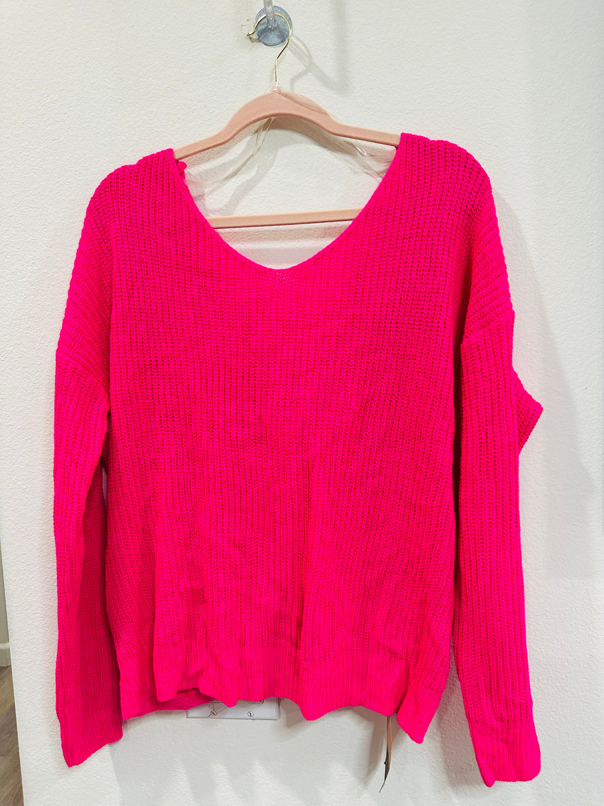 MAIN STRIP CRISS CROSS BACK SWEATER