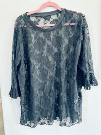POL FLORAL LACE SHEER TOP