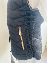 GEEGEE VEST WITH HOOD