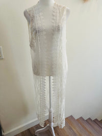 POLLY ESTHER LACE KIMONOS