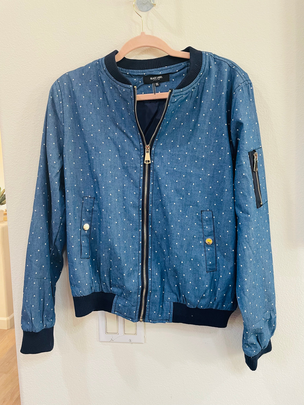BLACK LABEL BOMBER JACKET