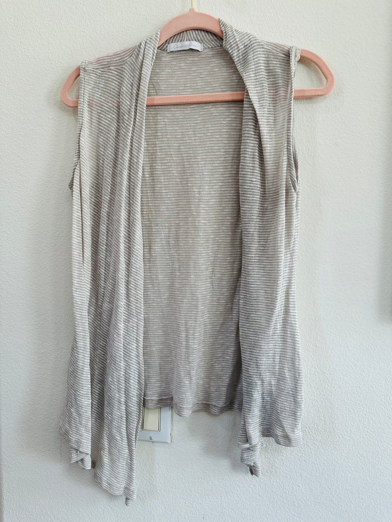 CHARLOTTE RUSSE COVER-UP TOP