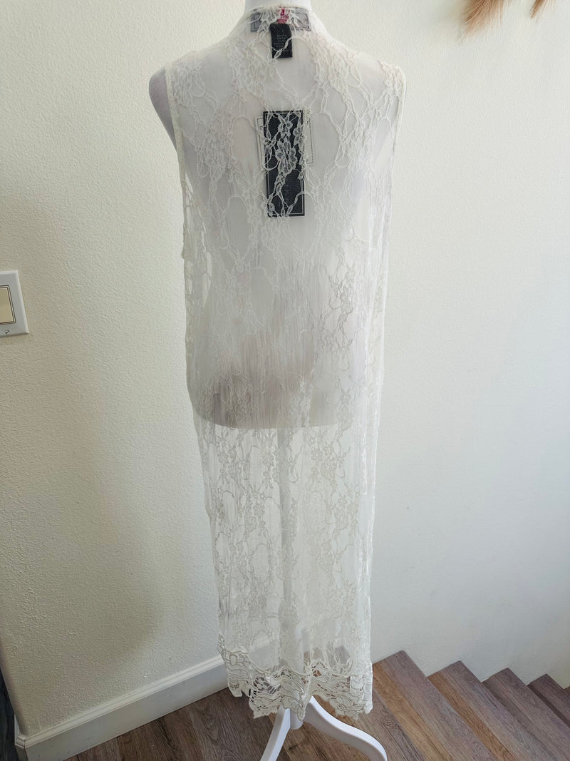 POLLY ESTHER LACE KIMONOS