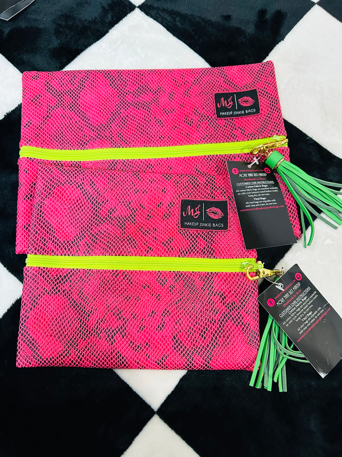 PINK SNAKE/GREEN ZIPPER W ANIMAL INTERIOR  MJ SET SMALL/MEDIUM