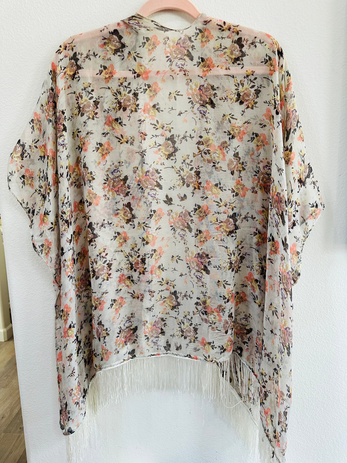 FRINGE KIMONOS